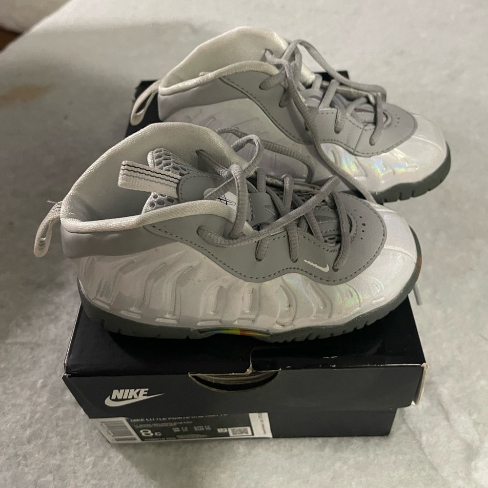 Nike little posites